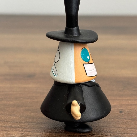 Disney THE NIGHTMARE BEFORE CHRISTMAS Tim Burton’s MAYOR Figure Toy Cake Topper - Picture 5 of 6